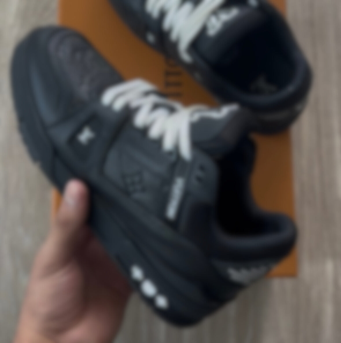 LVT